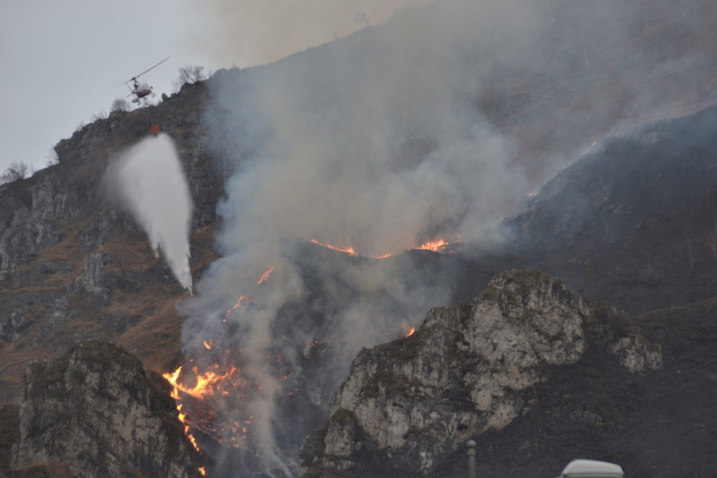 elicottero-pontenossa-incendio