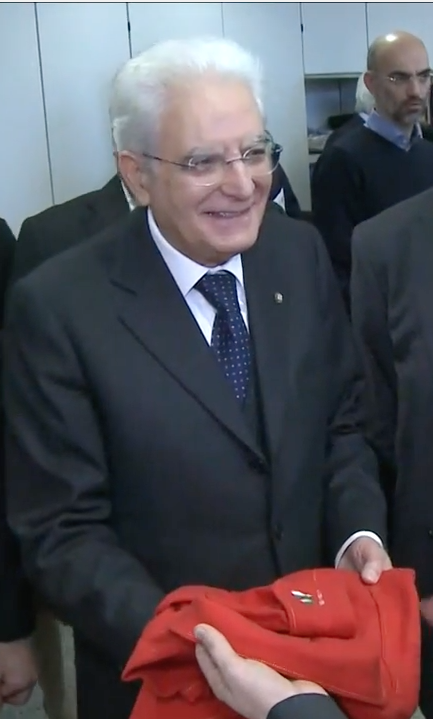 mattarella-camicia-garibaldi-gandino