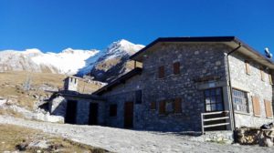 rifugio-capanna-200-vento-150-allora